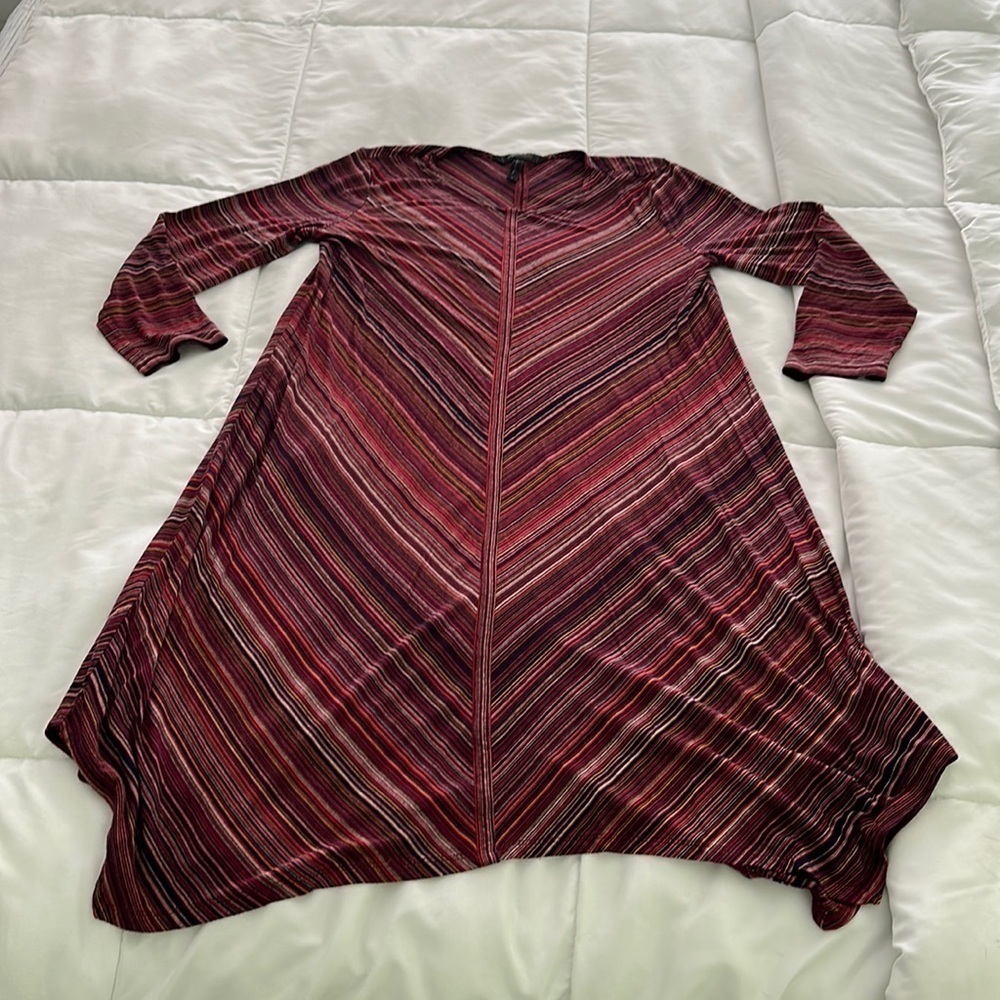 BCBG MaxAzria above the knee striped dress multicolored w quarter length sleeves